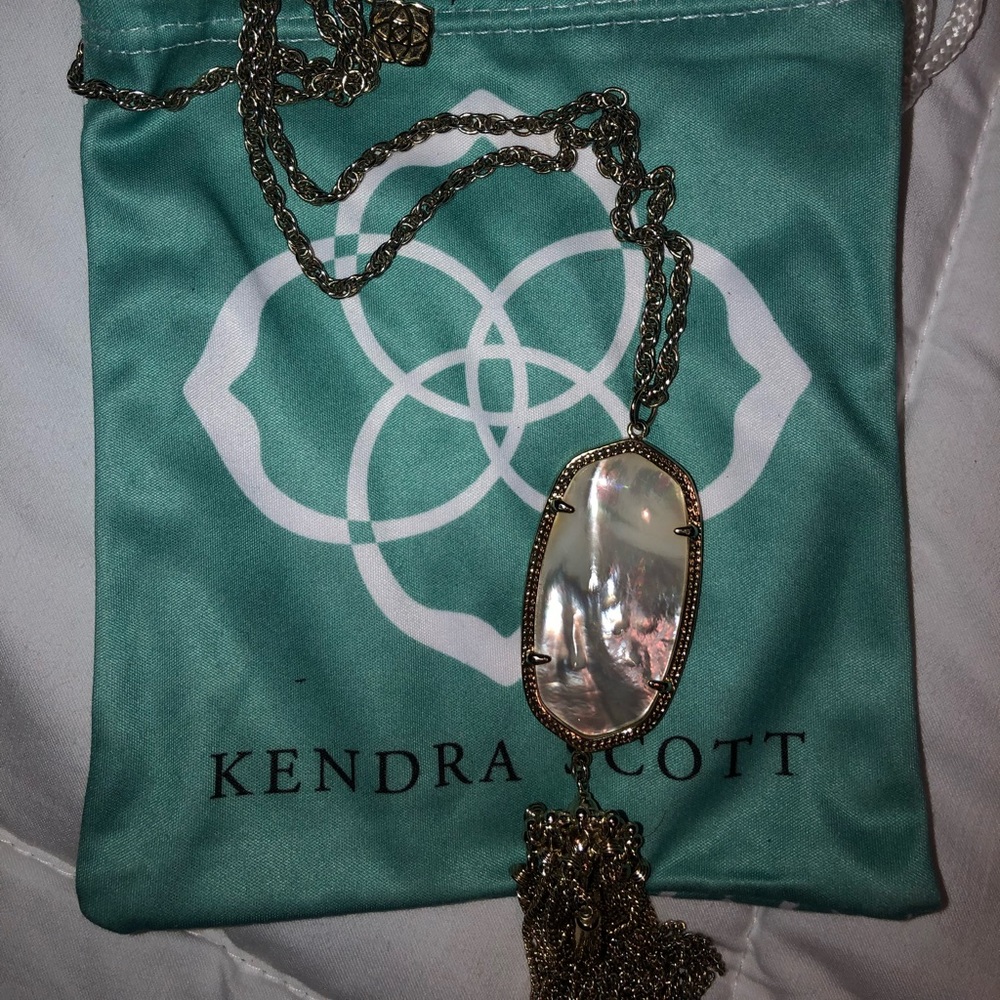 Kendra Scott Necklace